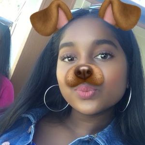 Meet your Posher, Lacshana